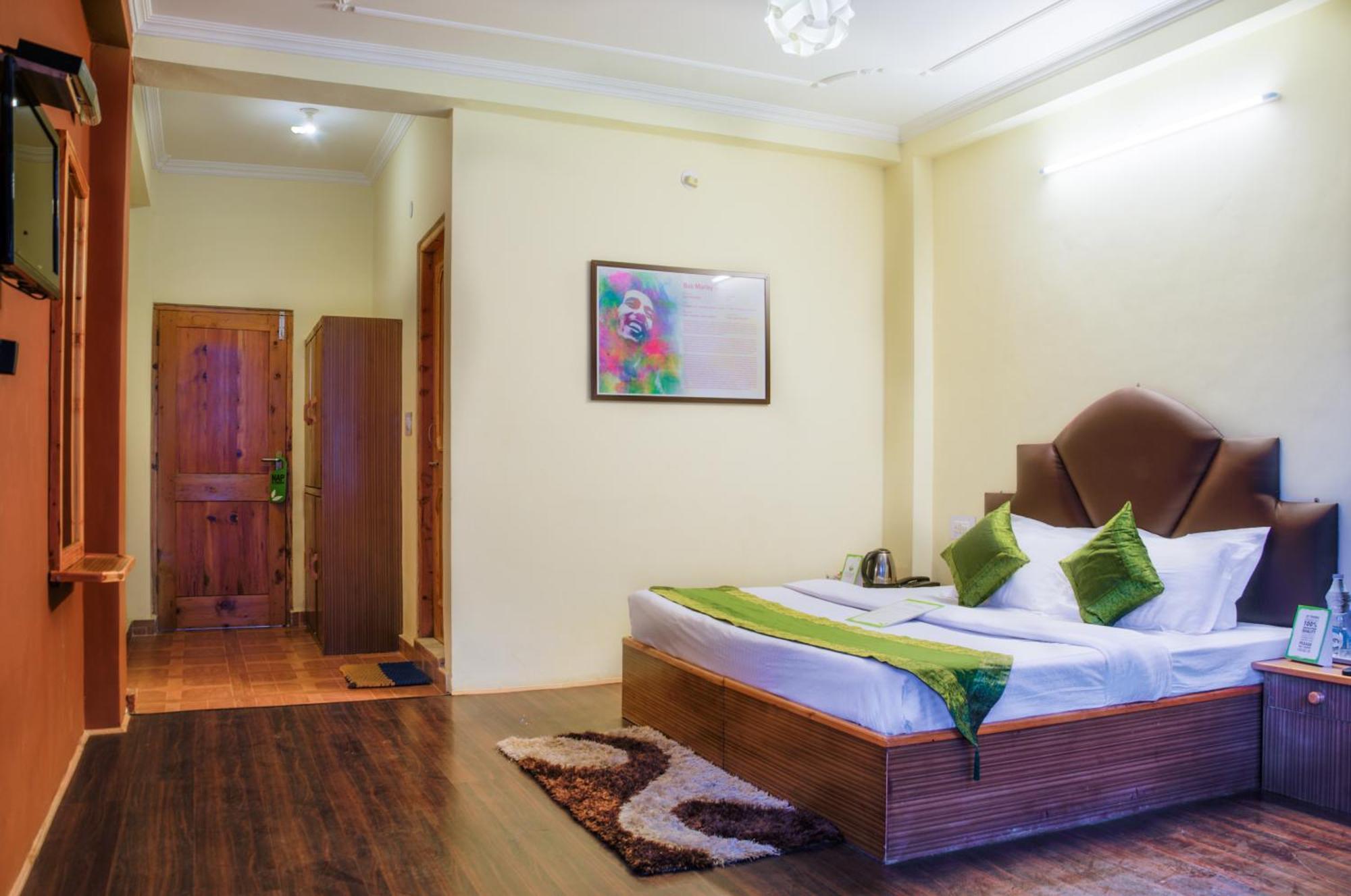Treebo Trend Celebriti Manali Hotel Vashist Exterior photo