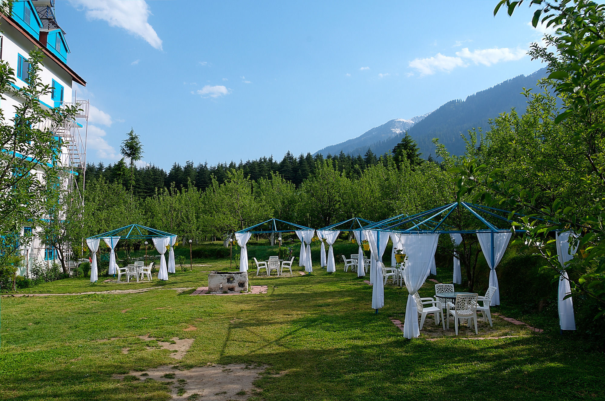 Treebo Trend Celebriti Manali Hotel Vashist Exterior photo